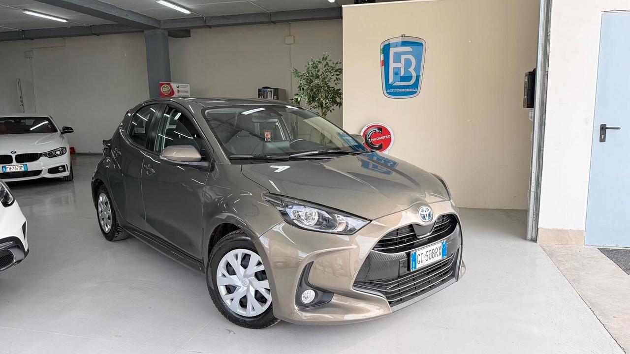 Toyota Yaris 1.5 Hybrid 5 porte Business