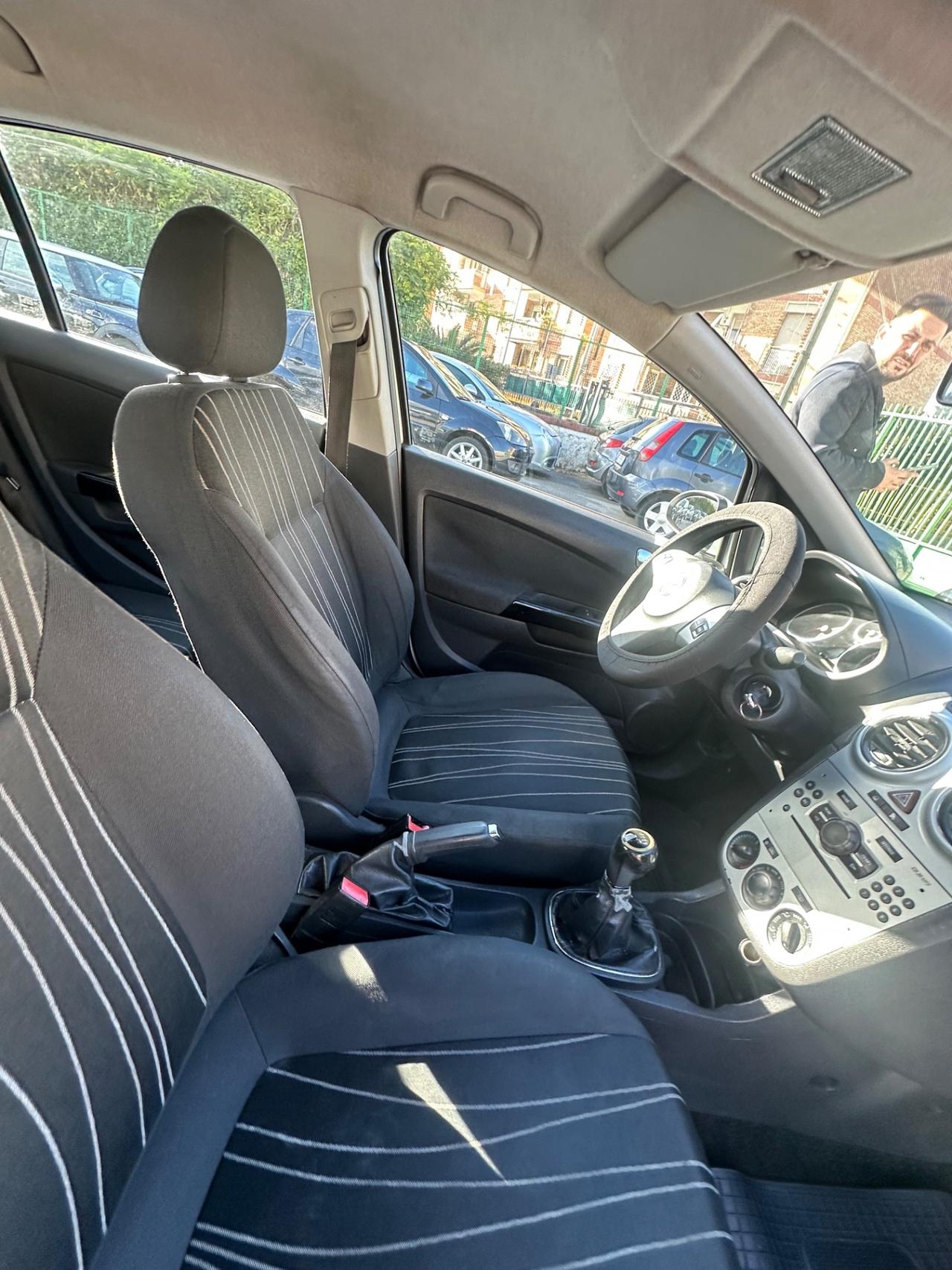 Opel Corsa 1.2 80CV 5 porte GPL-TECH Edition