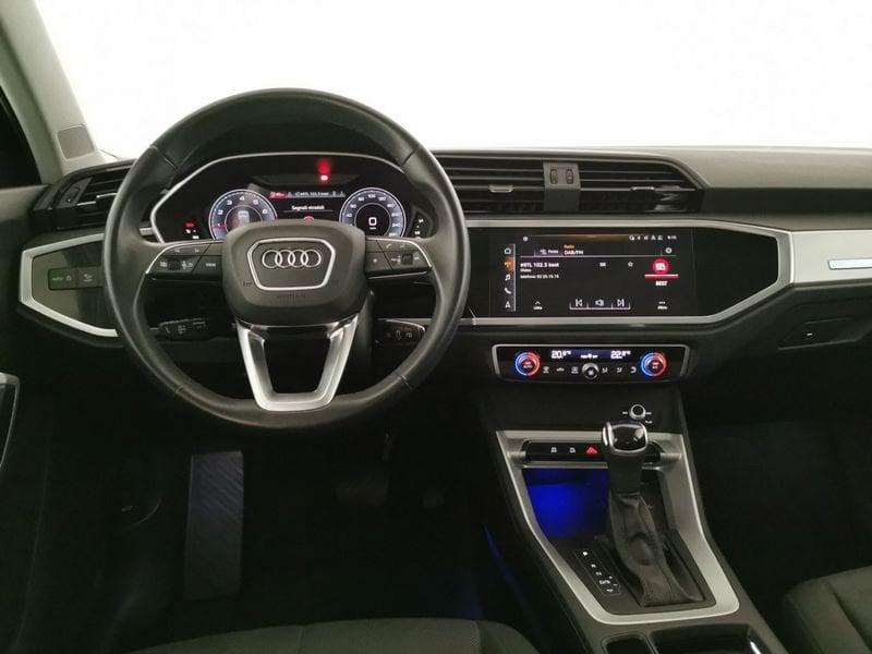 Audi Q3 35 1.5 tfsi Business Advanced s-tronic