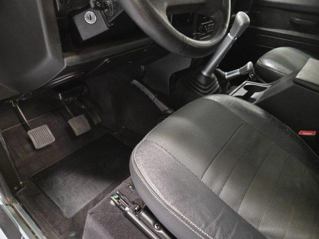 LAND ROVER Defender 110 2.4 TD4 SE DA AMATORE