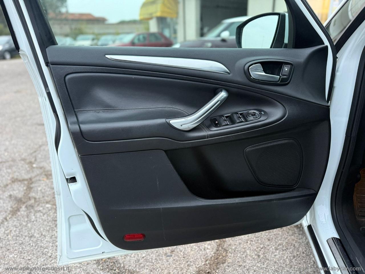 FORD S-Max 2.0 TDCi 163 CV POWERSHIFT Titanium