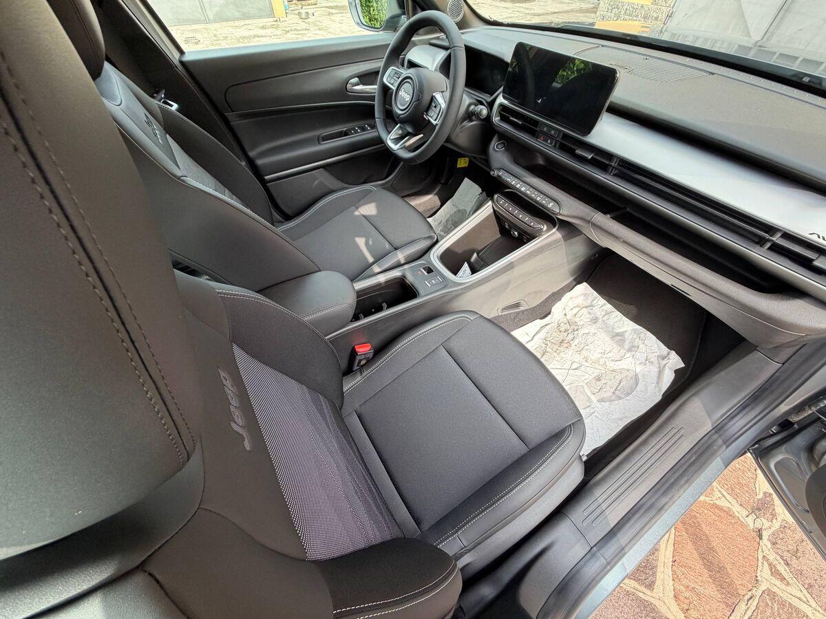 Jeep Avenger 1.2 t. e-hybr.mhev Altitude fwd 110cv edct6