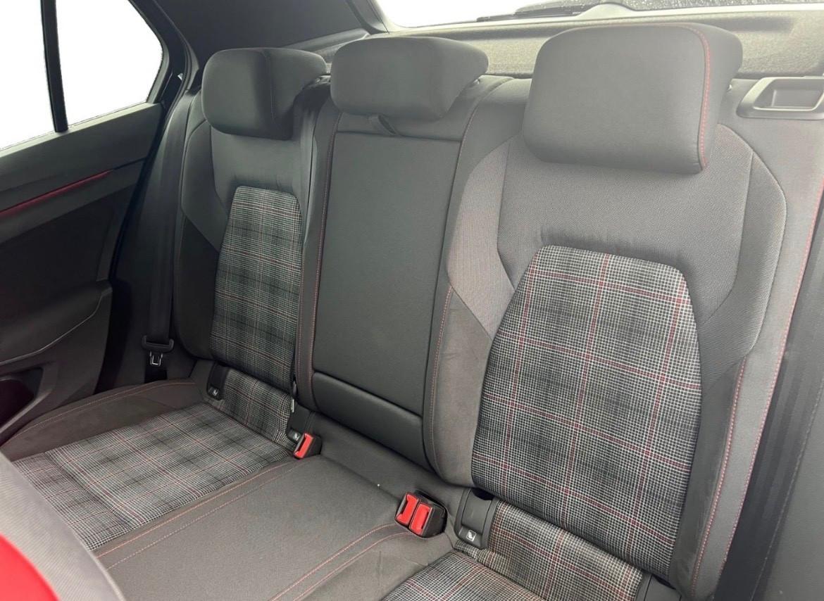 Volkswagen Golf GTI 2.0 TSI DSG
