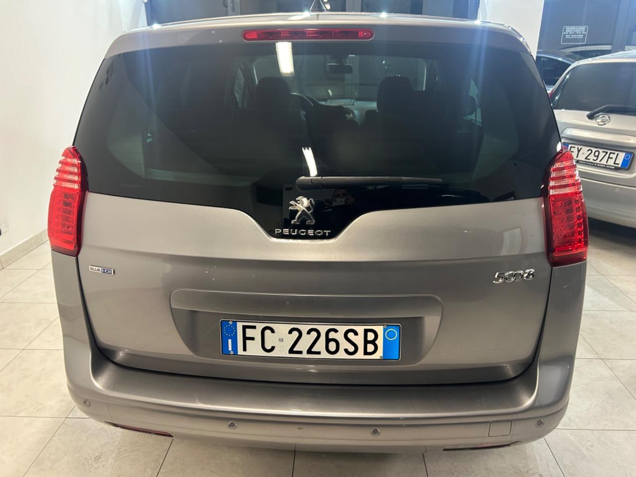 Peugeot 5008 1.6 BlueHDi 88kw 7 POSTI