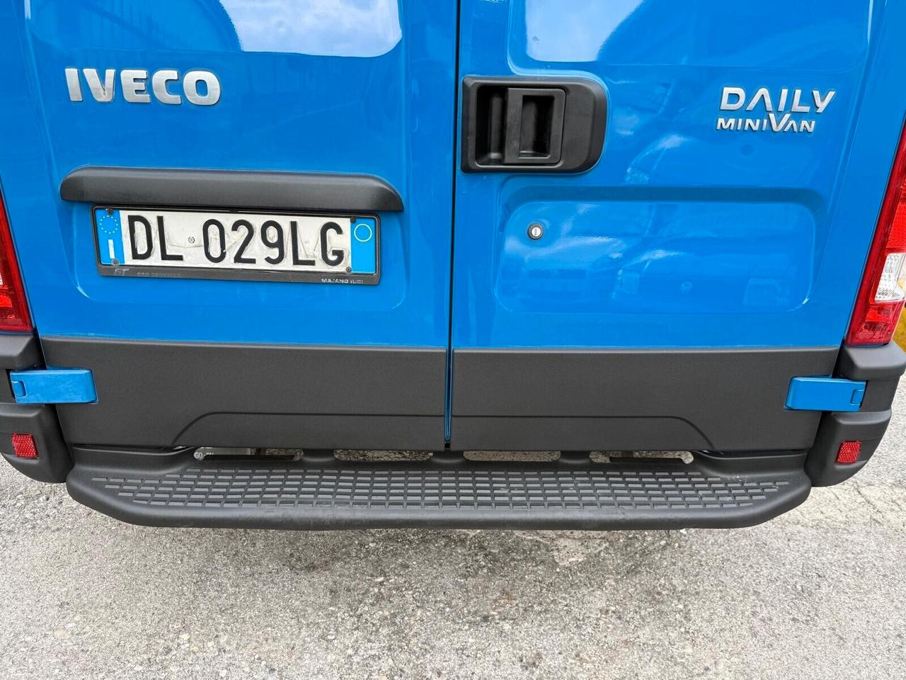 Iveco DAILY MINI VAN 29 L 12 COME NUOVO POCHI KM