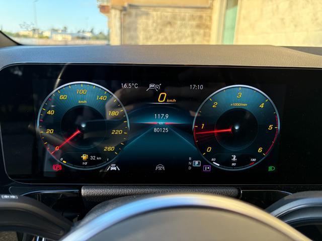 MERCEDES-BENZ GLA 180 d Automatic Sport Plus Pack Night-LUCI AMBIENTE