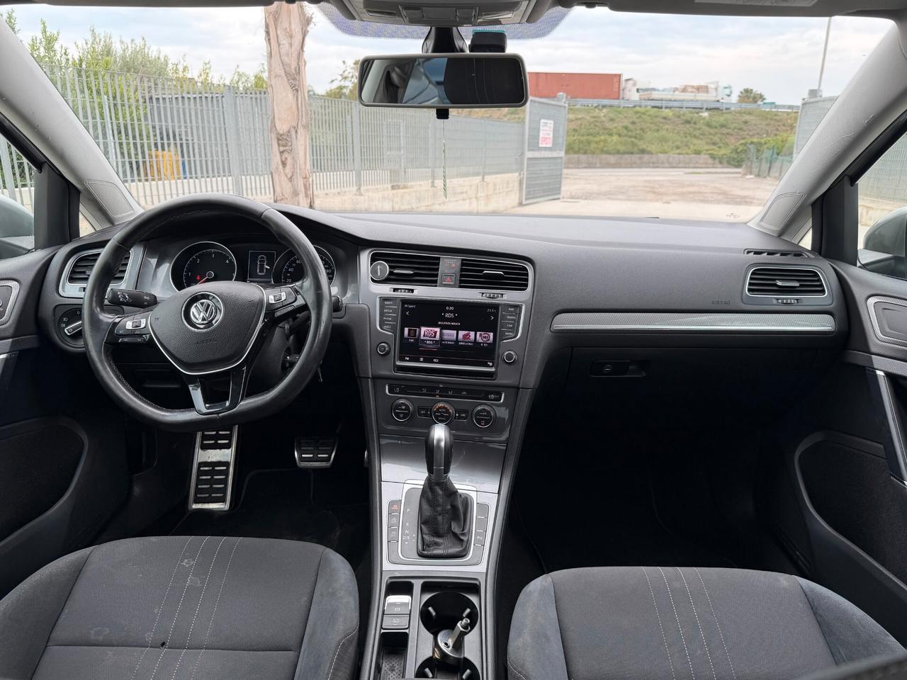 VOLKSWAGEN GOLF VAR. DSG 4MOT 2015 2.0 DIESEL/GPL 184 CV