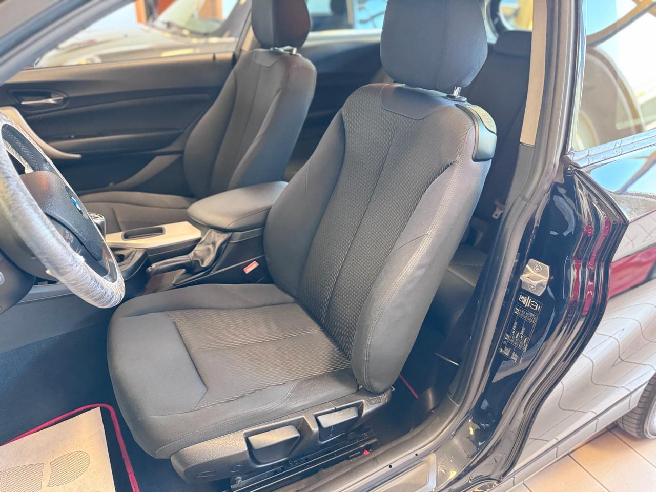 Bmw 114 114d 3p. Unique