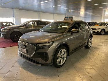 Audi Q4 e-tron 40 Business Advanced Adaptive Telecamera