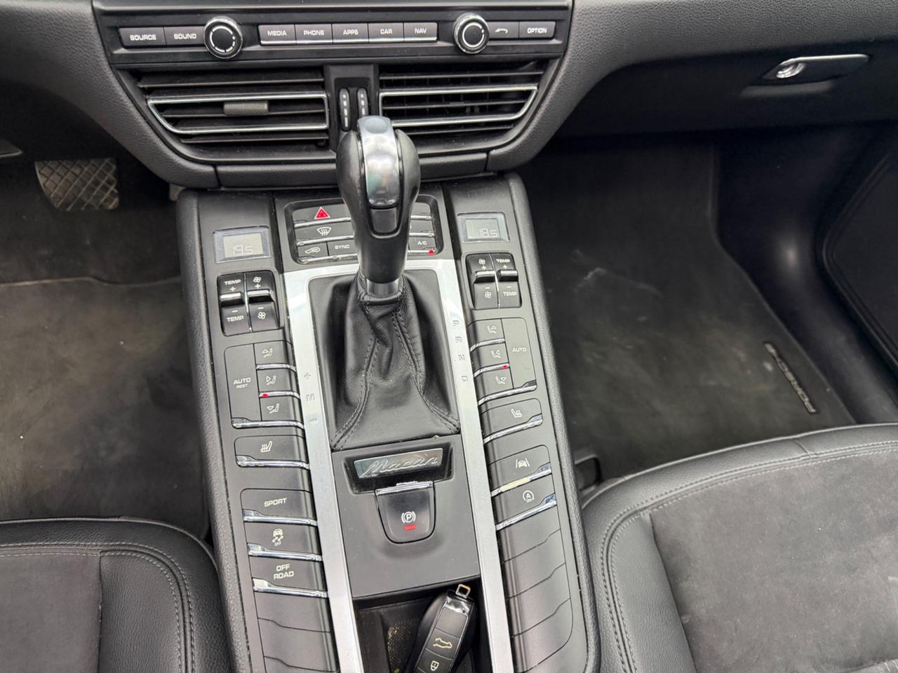 Porsche Macan 2.0 245CV TETTO LED FULL