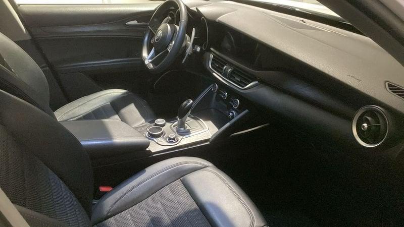 Alfa Romeo Stelvio Stelvio 2.2 Turbodiesel 180 CV AT8 RWD Executive