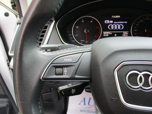 AUDI Q5 35 TDI quattro S tronic Business Sport