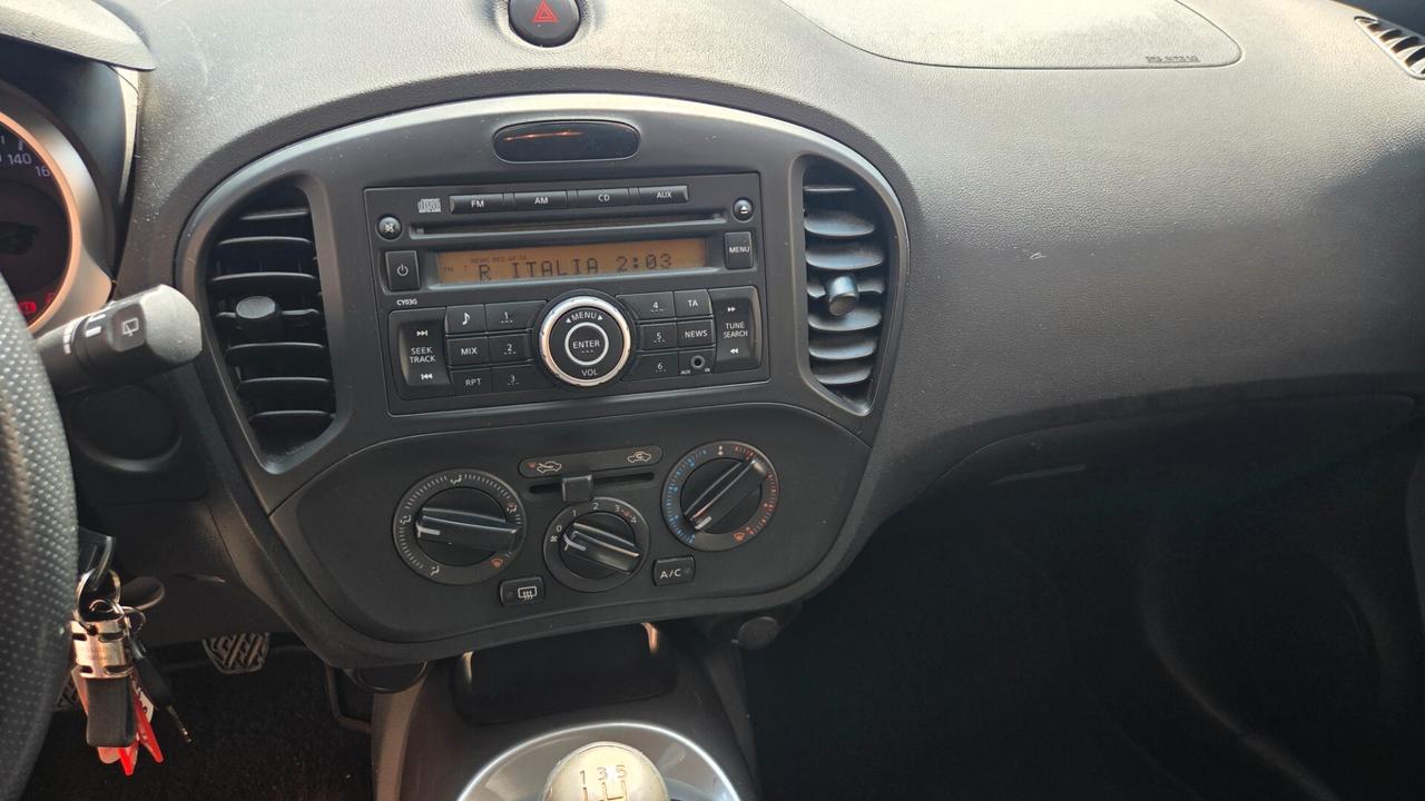 Nissan Juke 1.6 Tekna unico proprietario neo patentati
