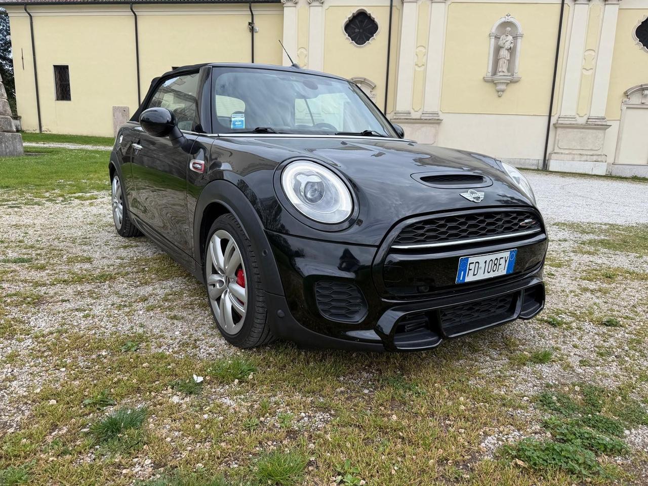 Mini 2.0 John Cooper Works Hype Cabrio