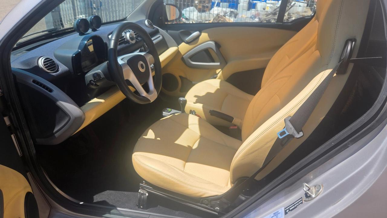 Smart ForTwo 1000 52 kW MHD motore nuovo
