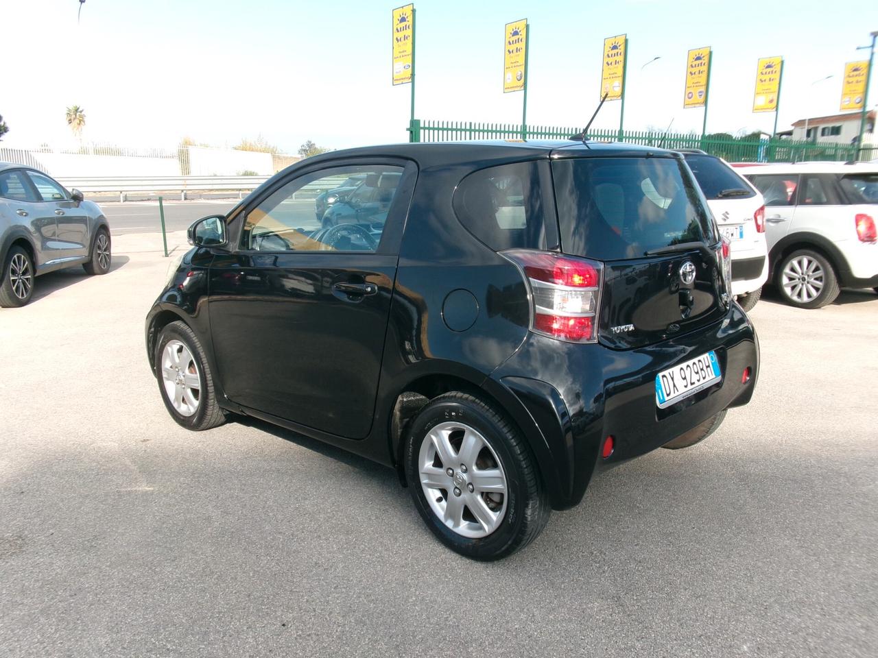 Toyota iQ 1.0 CVT MULTIDRIVE AUTOMATICA