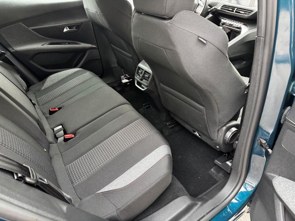 Peugeot 3008 BlueHDi 130 S&S Active