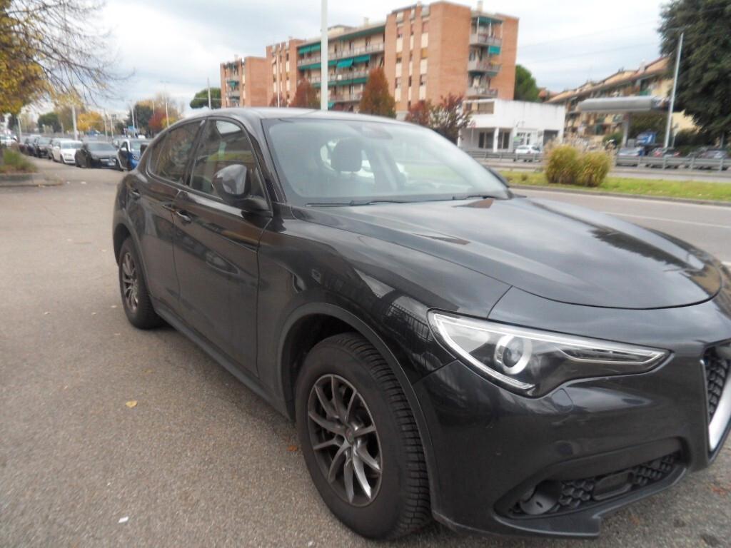 Alfa Romeo Stelvio 2.2 Turbodiesel 210 CV AT8 Q4 Executive