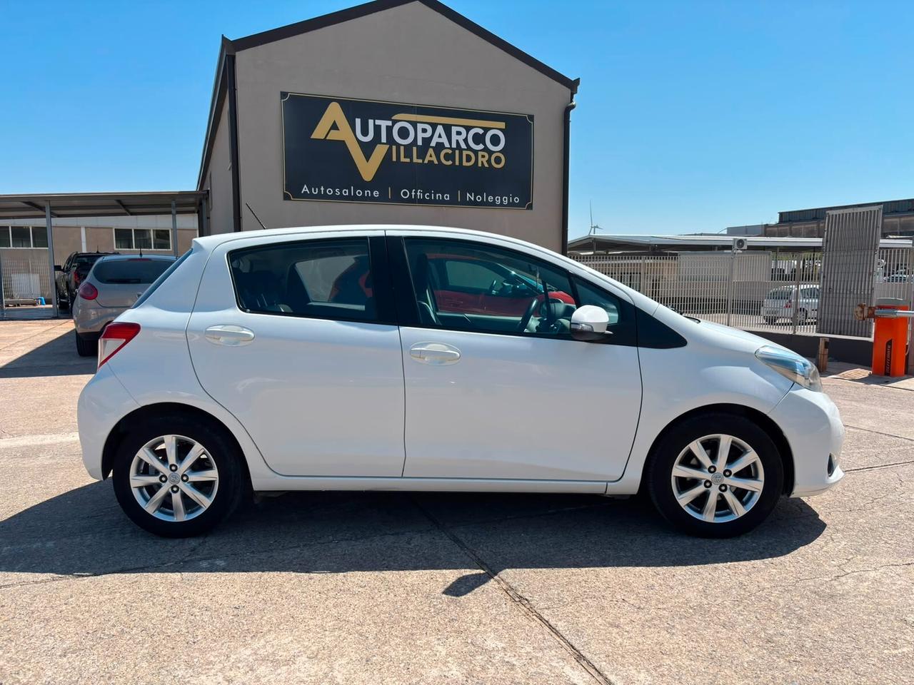 Toyota Yaris 1.4 D-4D 5 porte Lounge
