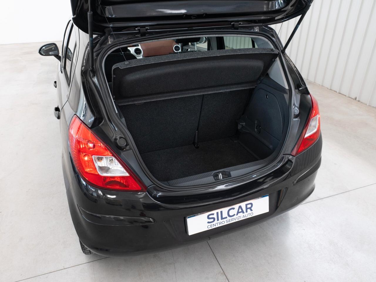 Opel Corsa 1.2 5 porte Elective