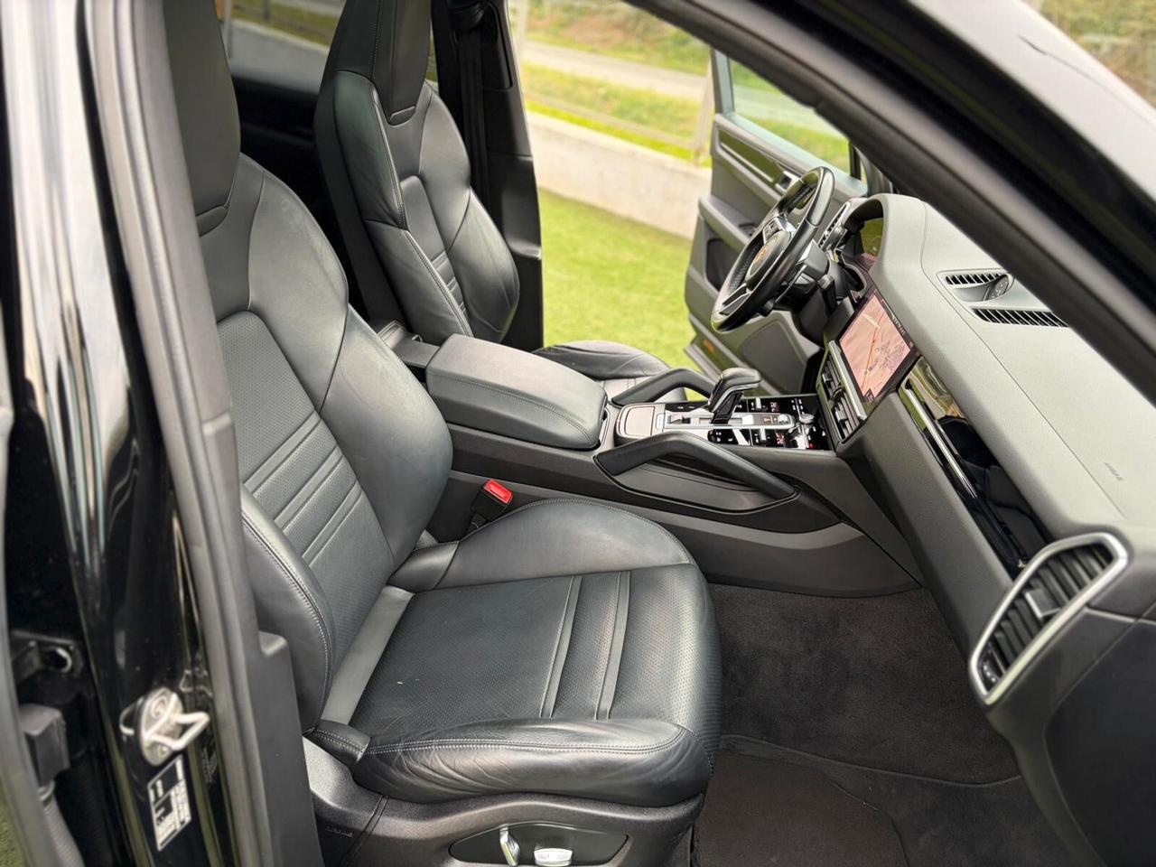 Porsche Cayenne Coupé 3.0 V6