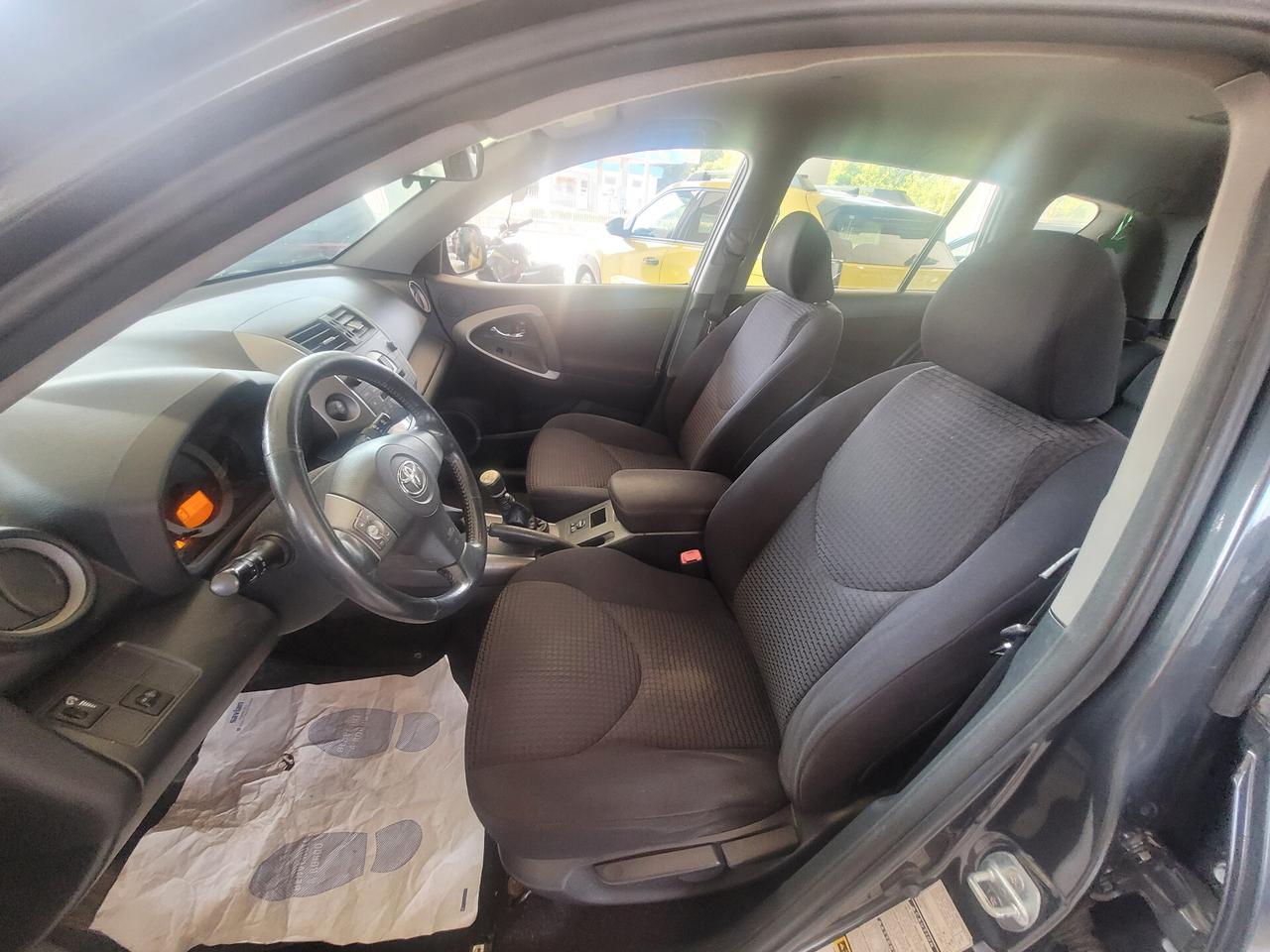 Toyota RAV 4 RAV4 2.2 D-4D 177 CV Luxury