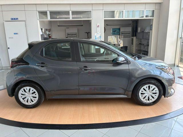 TOYOTA Yaris 1.5 Hybrid 5 porte Active