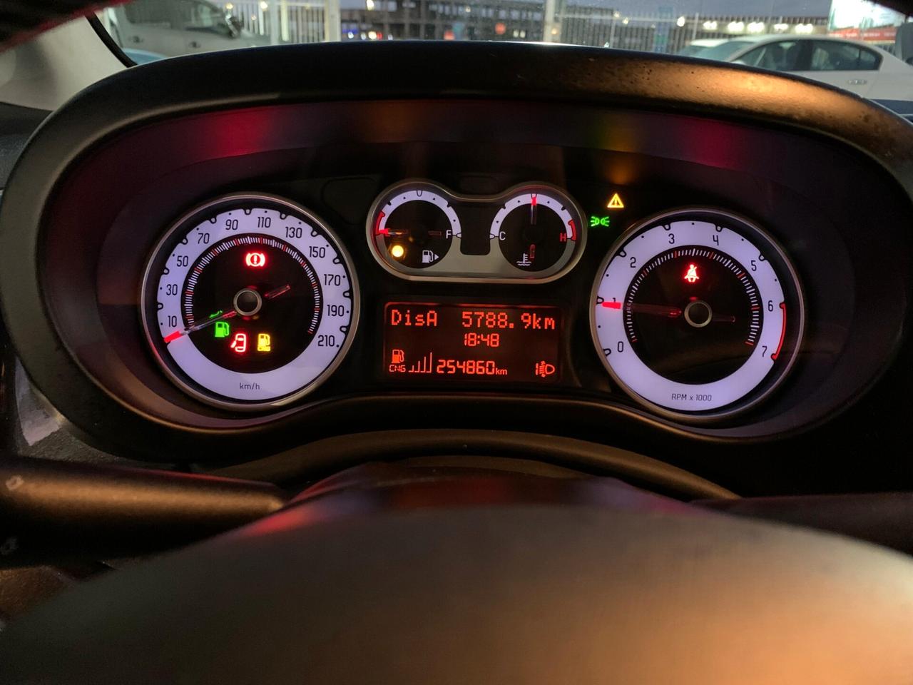 Fiat 500L 0.9 TwinAir Turbo Natural Power Pop