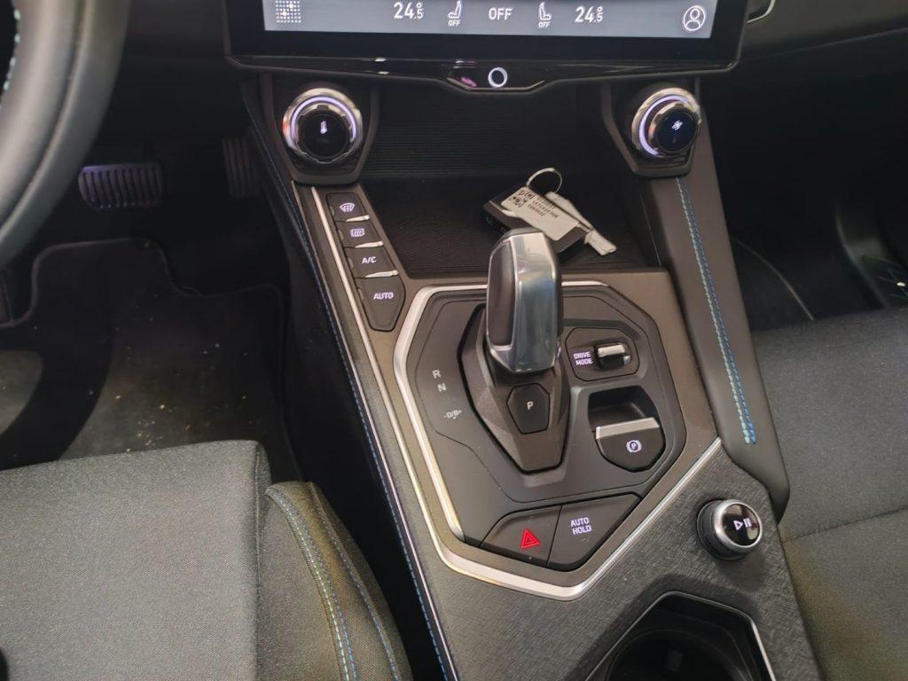 Lynk & Co 01 1.5 td phev auto