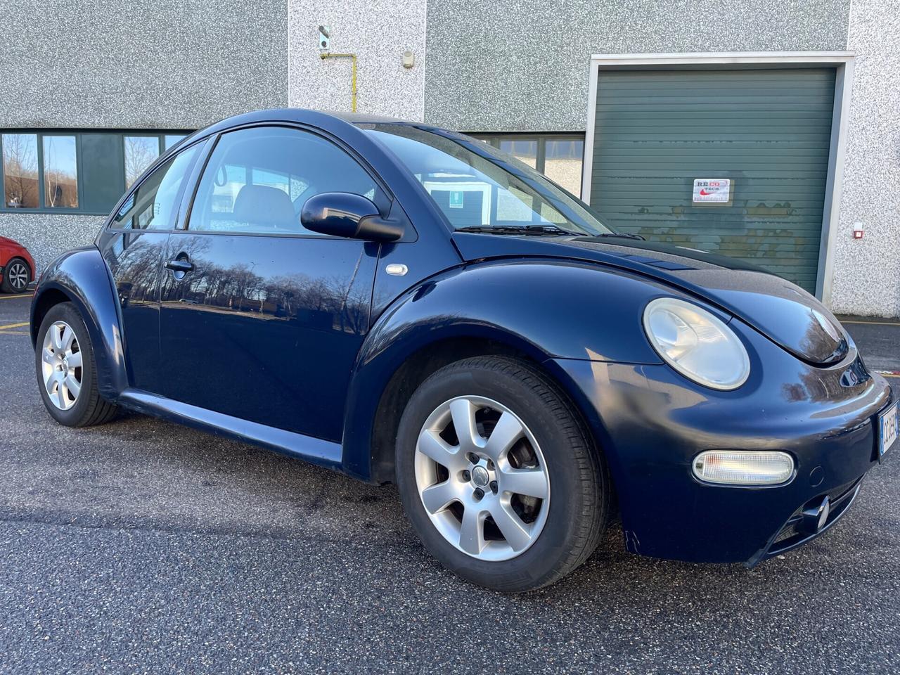 Volkswagen New Beetle 1.6*Neopatentati*Tenuta benissimo *