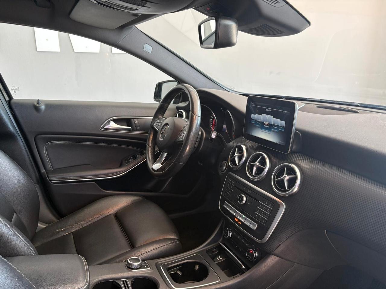 Mercedes-benz A 200 A 200 d Premium