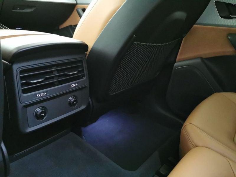 Audi Q8 3.0 tdi mhev S line edition quattro 286cv tiptronic