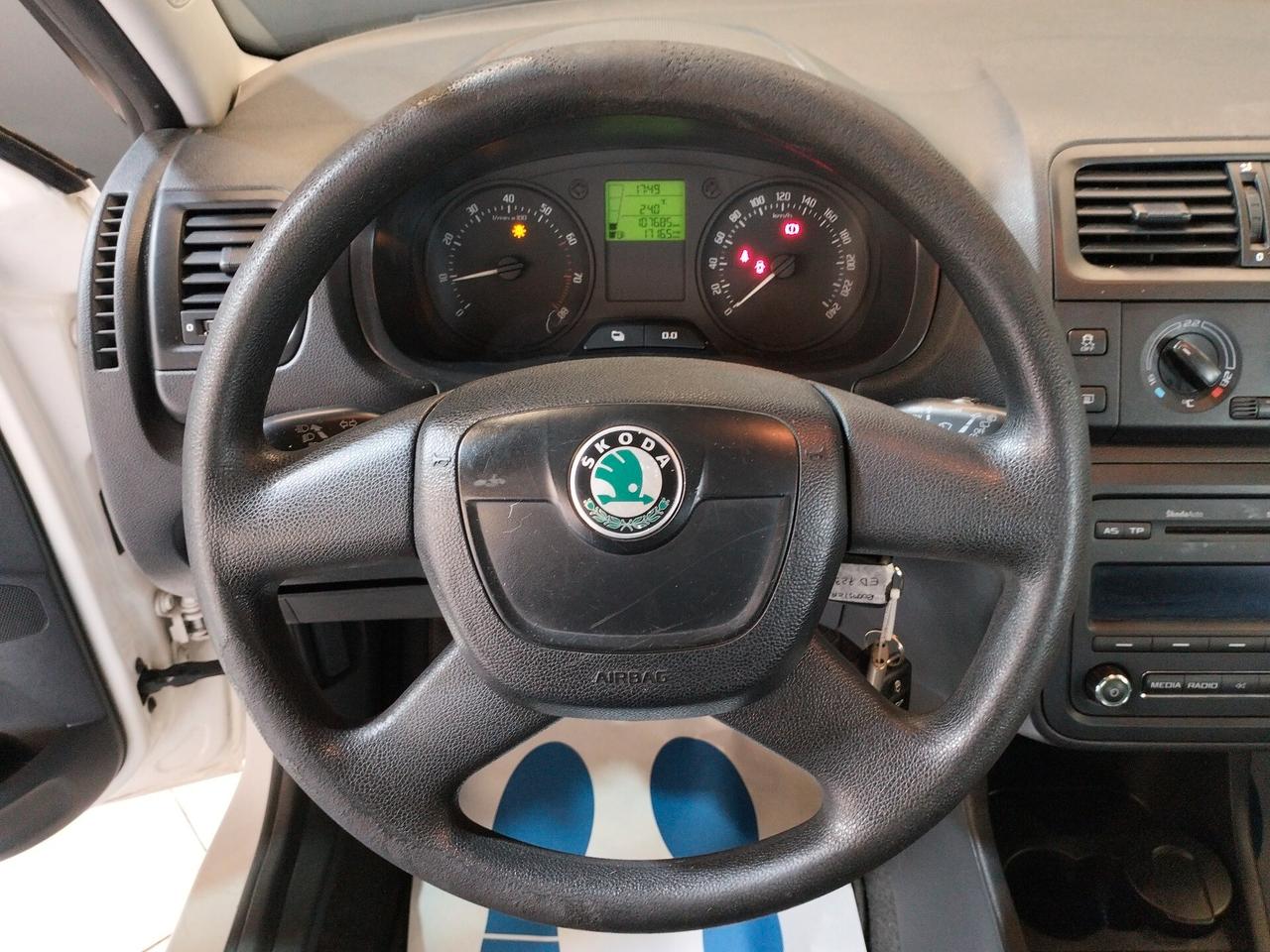 Skoda Roomster 1.2 Active 70cv