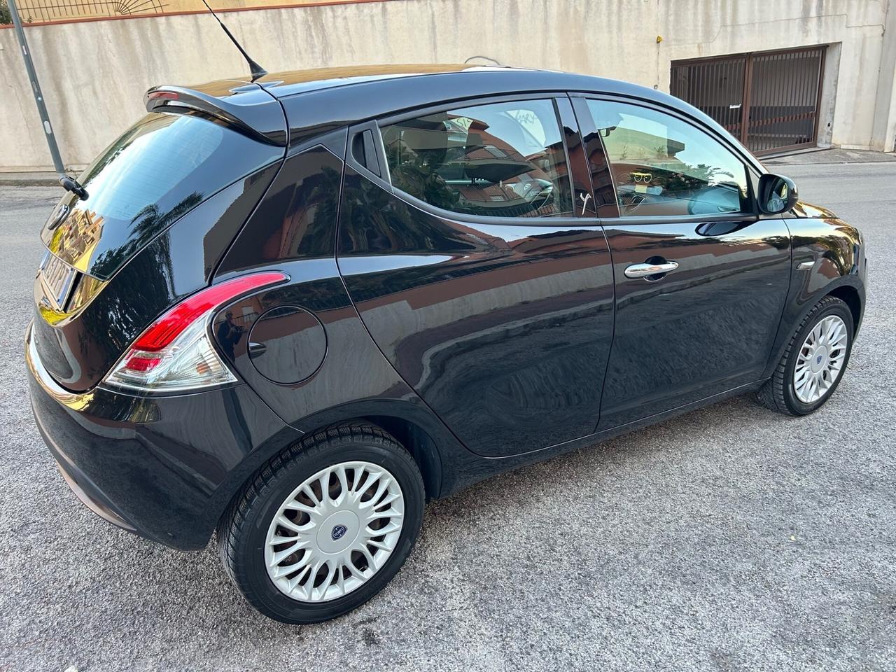 Lancia Ypsilon 1.2 benz ideale per neo patentati