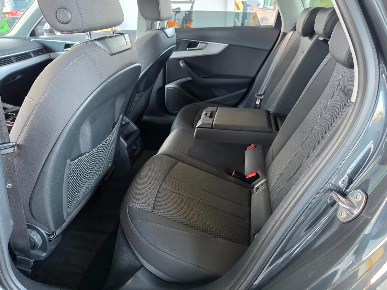 Audi A4 Avant 35 TDI/163 CV S tronic Business Advanced