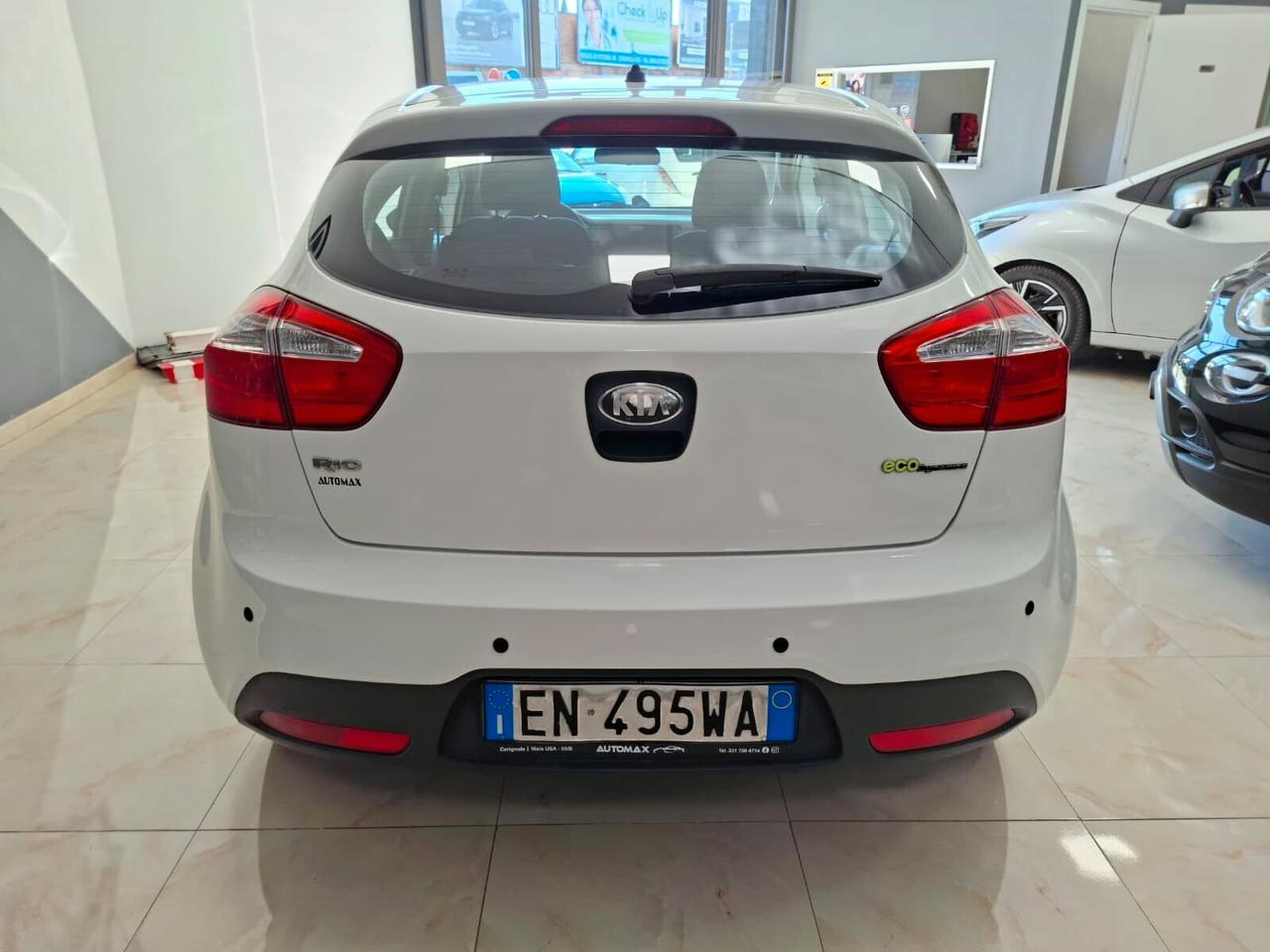 Kia Rio 1.1 CRDi 75cv WGT LX 2012