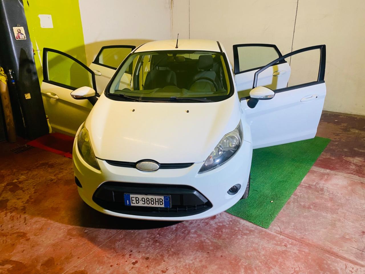 Ford Fiesta 1.4 5 porte Bz.- GPL Titanium