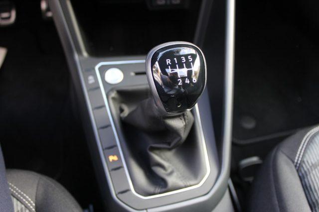 VOLKSWAGEN Taigo 1.0 TSI 115 CV R-Line-KM0 TETTO APRIBILE