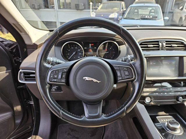 JAGUAR F-Pace 2.0 D 180 CV AWD aut.
