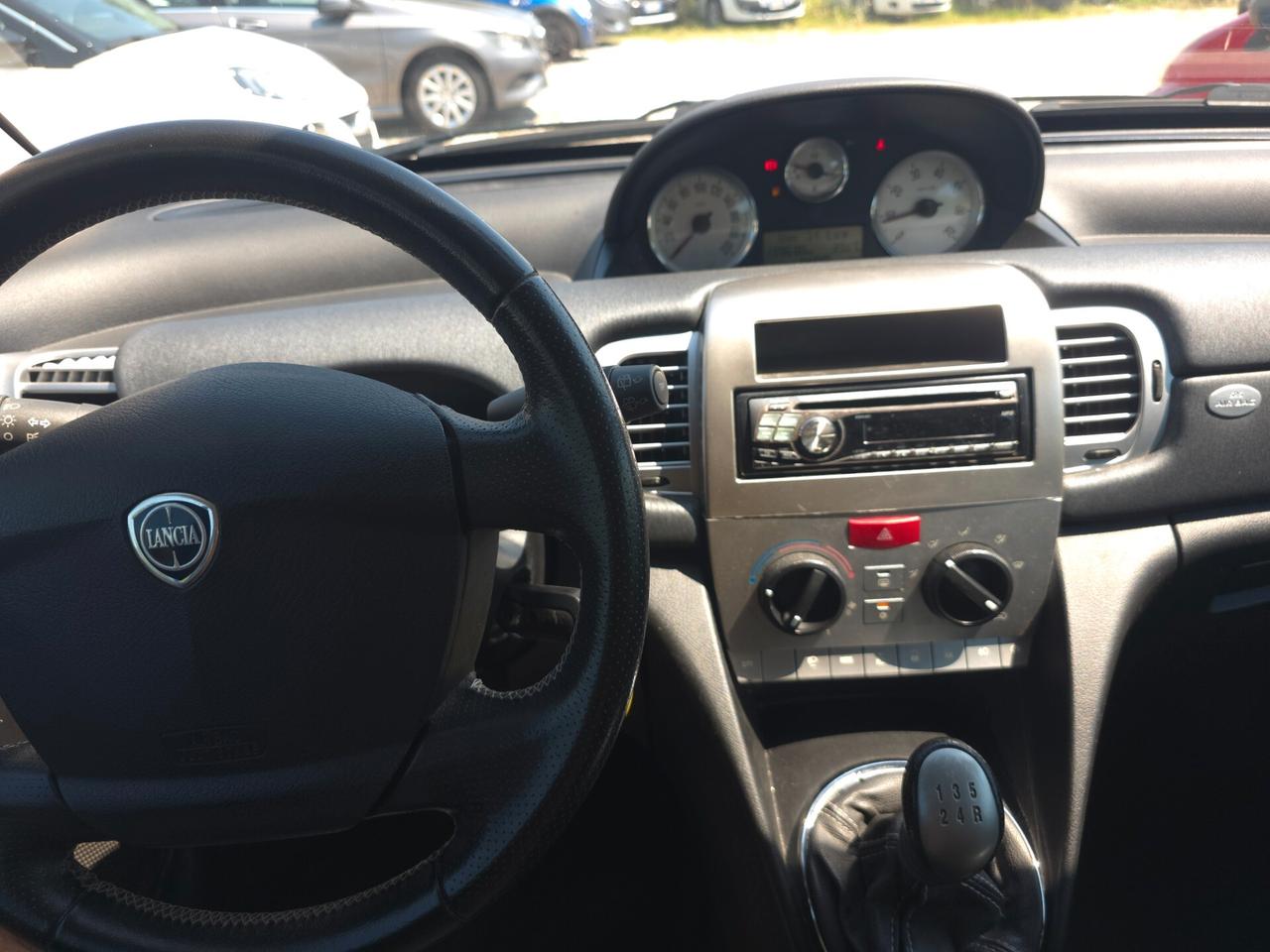 Lancia Ypsilon 1.2 69 CV Diva