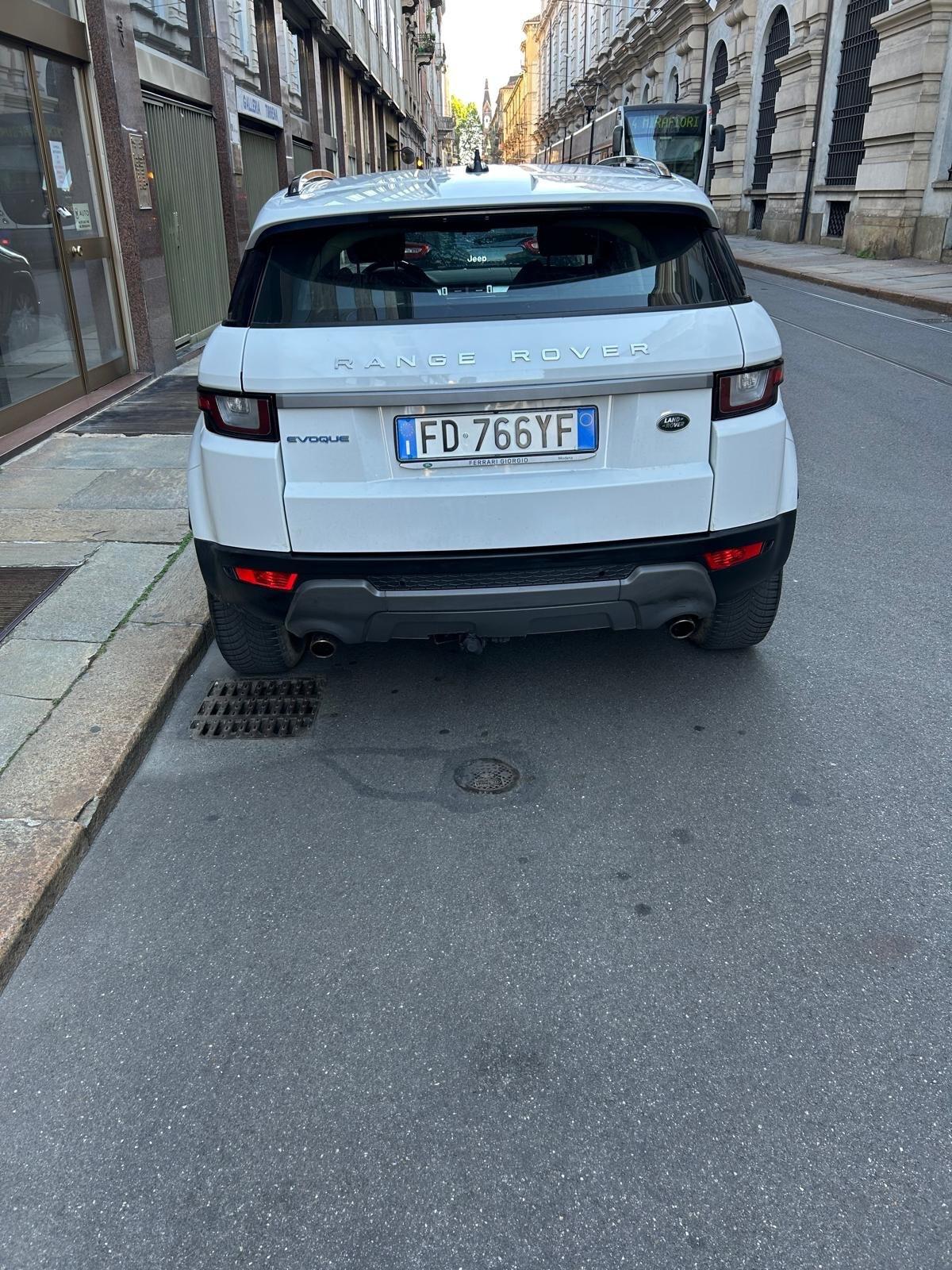 Range Rover Evoque 2.0 TD4 150 cv 4x4 Gancio traino ,Manuale