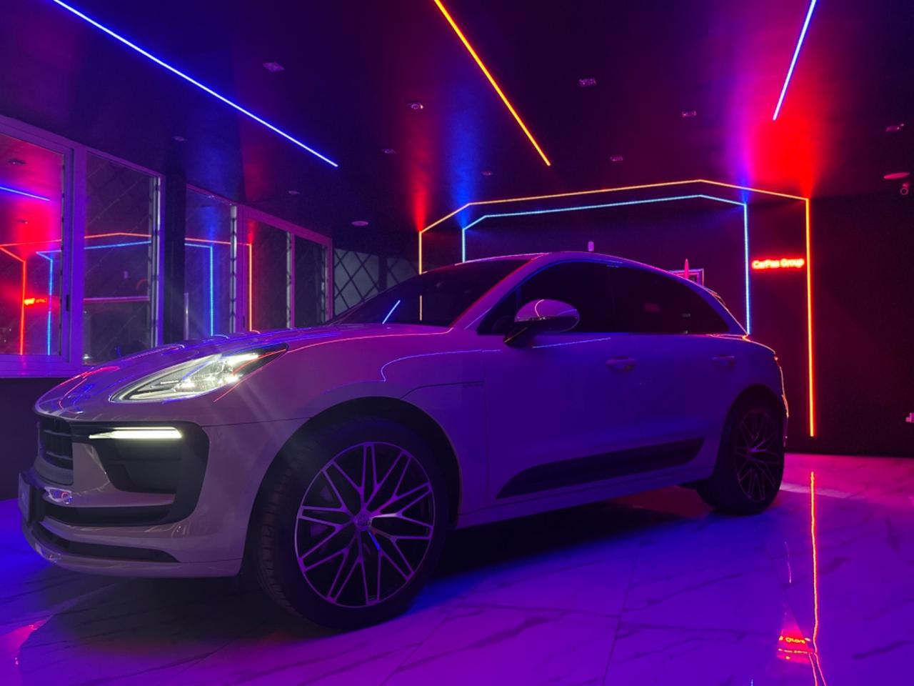 Porsche Macan 2.0 COLORE GESSO