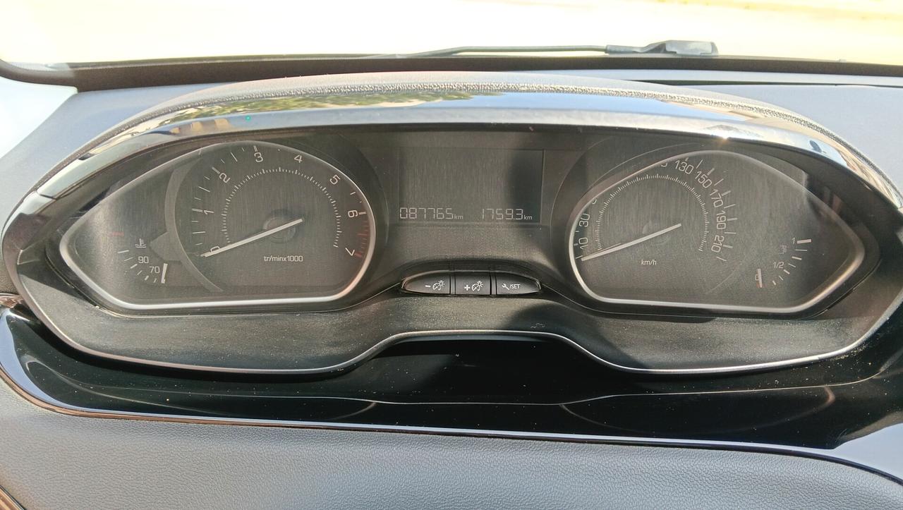 PEUGEOT 208 1.2 BENZ-GARANZIA FULL