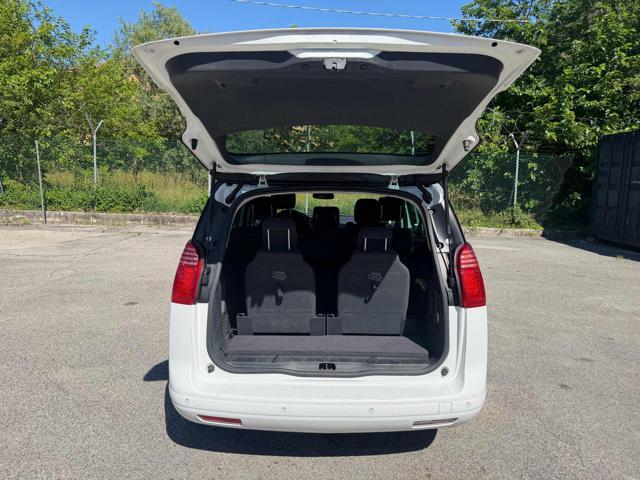 PEUGEOT 5008 1.6 HDi 115CV Allure senza nessun lavoro da fare