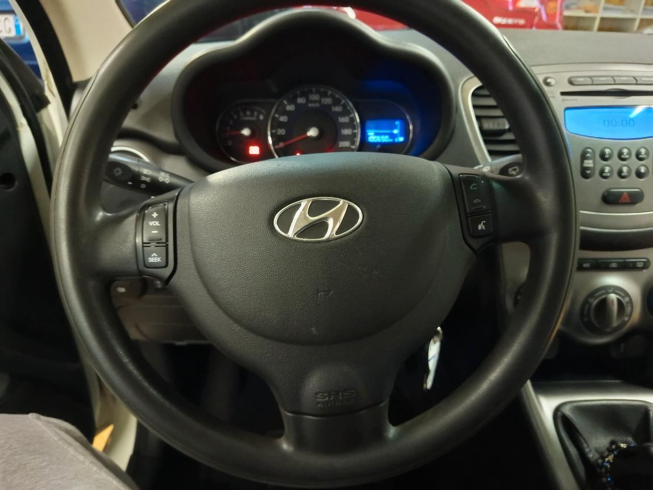 Hyundai i10 1.1 benzina, 100 Mila chilometri. Ok neopatentati