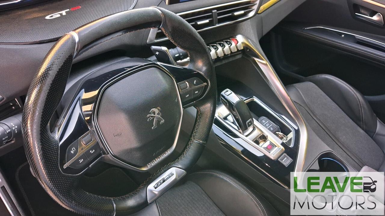 Peugeot 5008 HDi 130cv EAT8 (M1541)