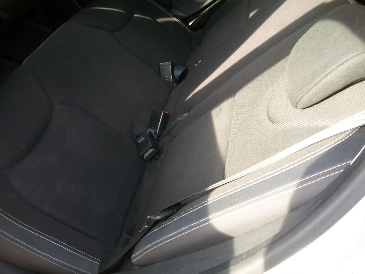 Renault Clio dCi 8V 90 CV EDC 5 porte Business CC 1461 kw 66 SI NUOVI PATENTATI GARANZIA UN ANNO