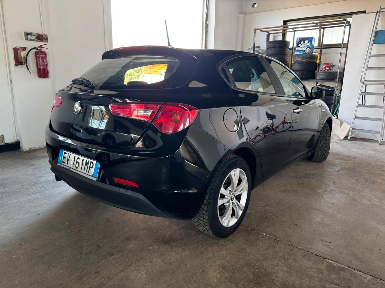 Alfa Romeo Giulietta 1.6 JTDm-2 105 CV Exclusive