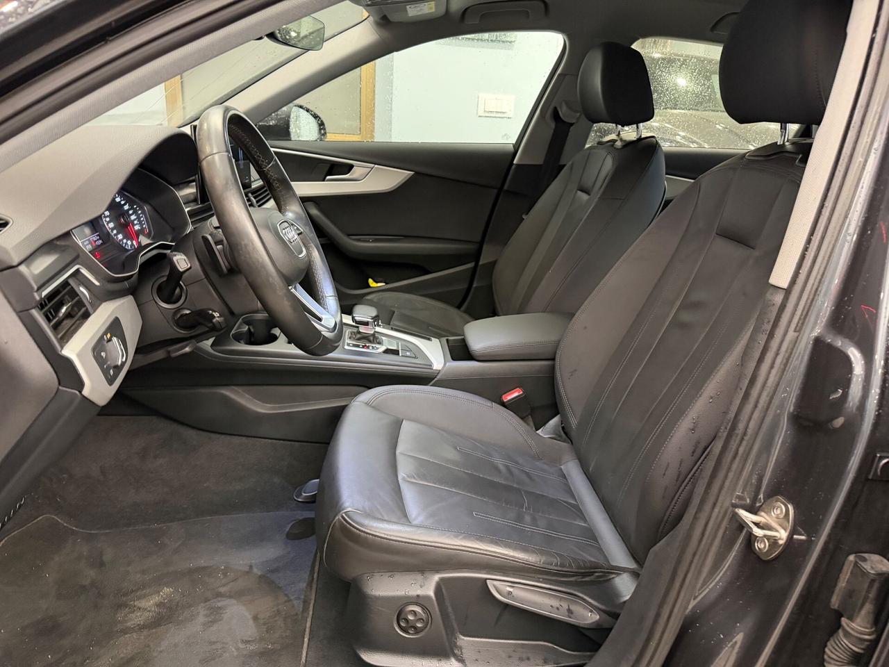 Audi A4 30 TDI/136 CV S tronic S line edition