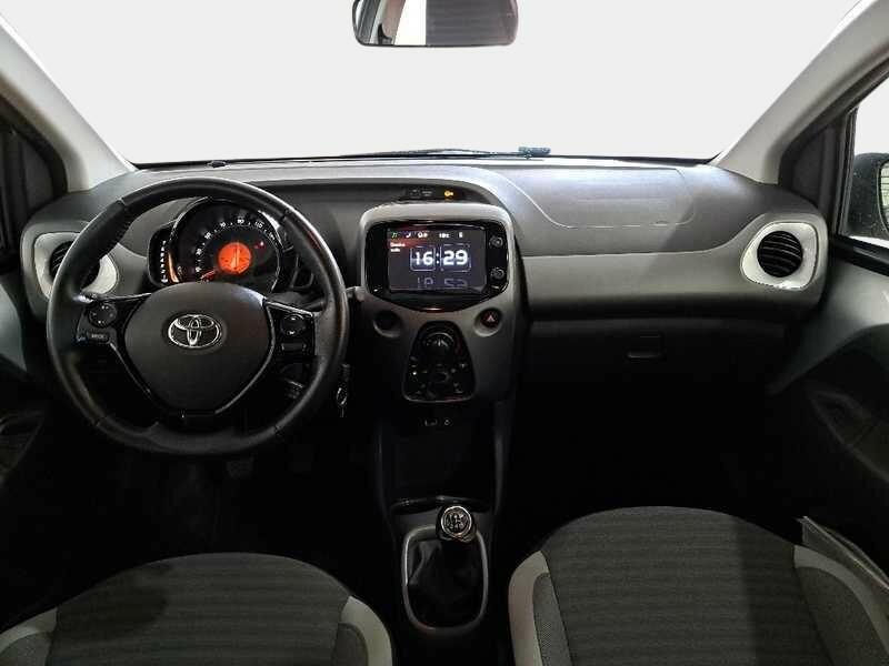 TOYOTA AYGO 1.0 VVT-i x-business 5 PORTE